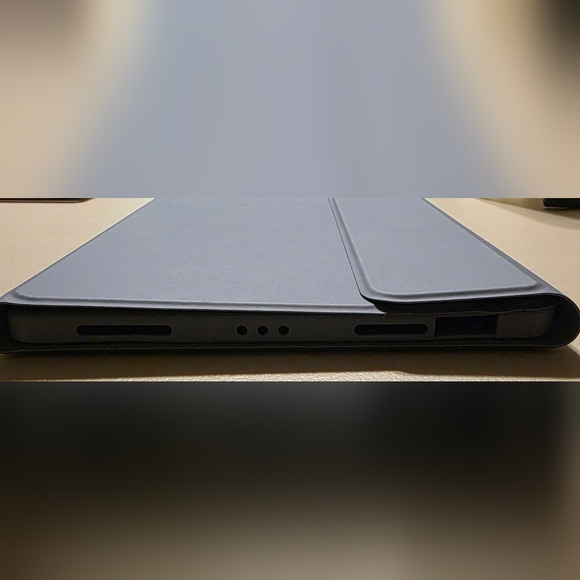 Tablet Case / Cover - Picture 6 of 7